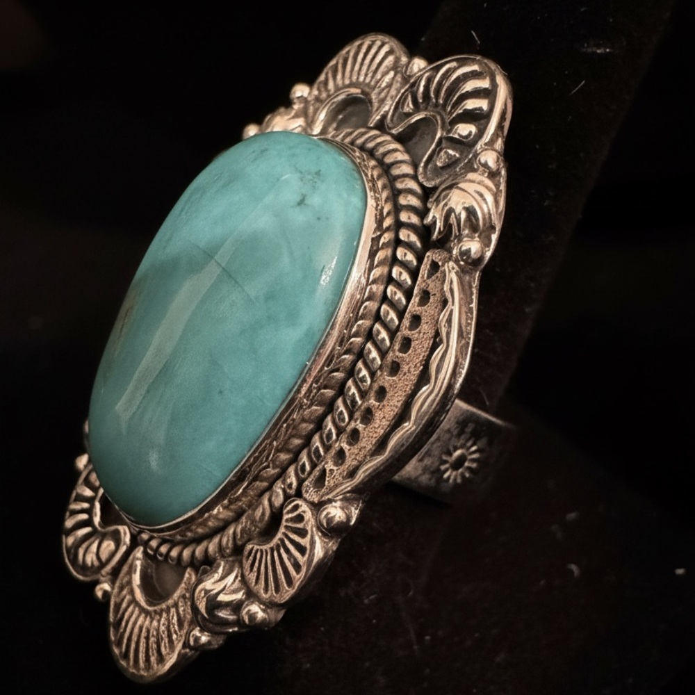 Genuine KingmanTurquoise and sterling Silver Statement Ring